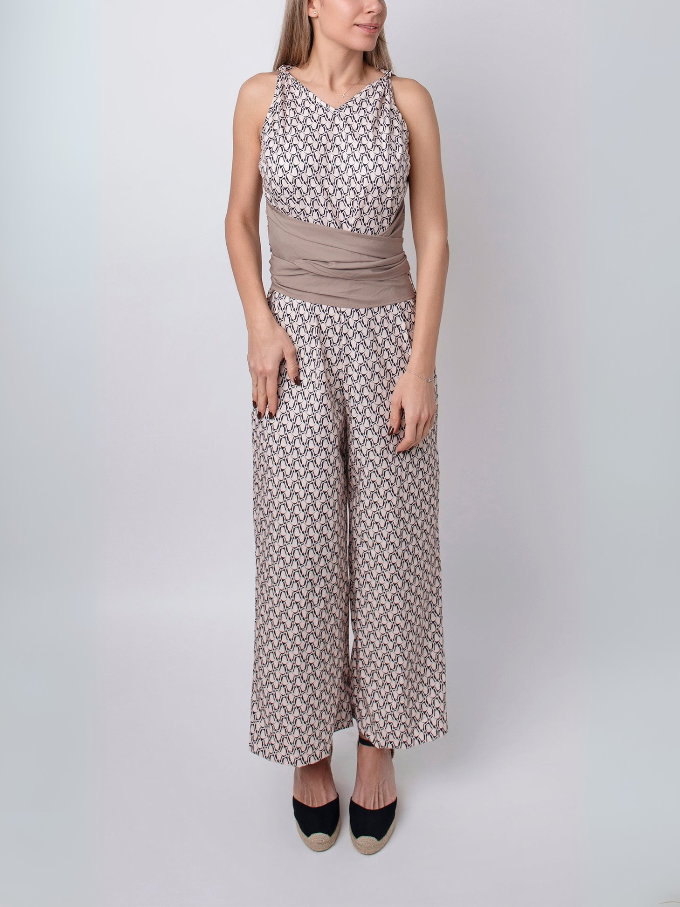 LK® | Ärmelloser Jumpsuit mit Rundhalsausschnitt