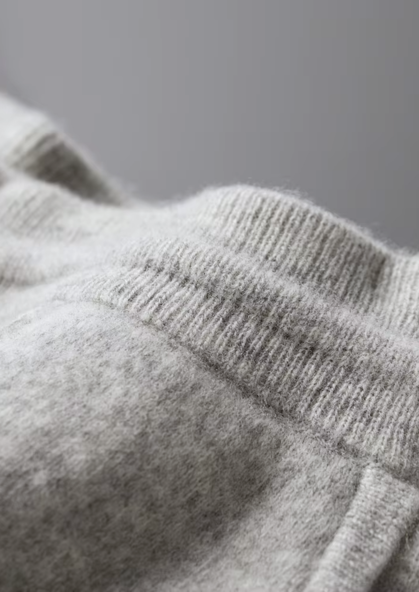 Zweifarbiger Trainingsanzug aus 100% Merinowolle