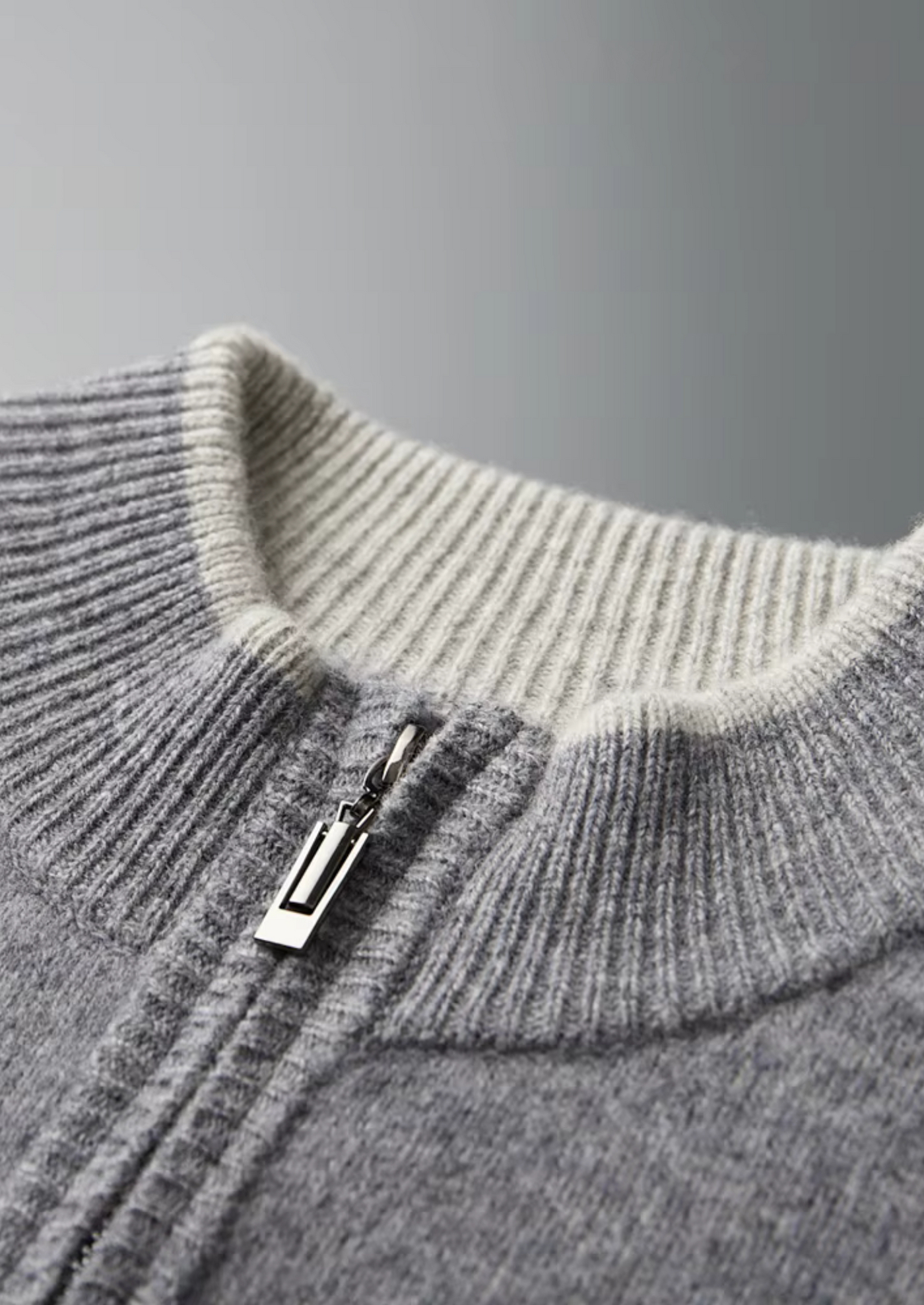 Zweifarbiger Trainingsanzug aus 100% Merinowolle