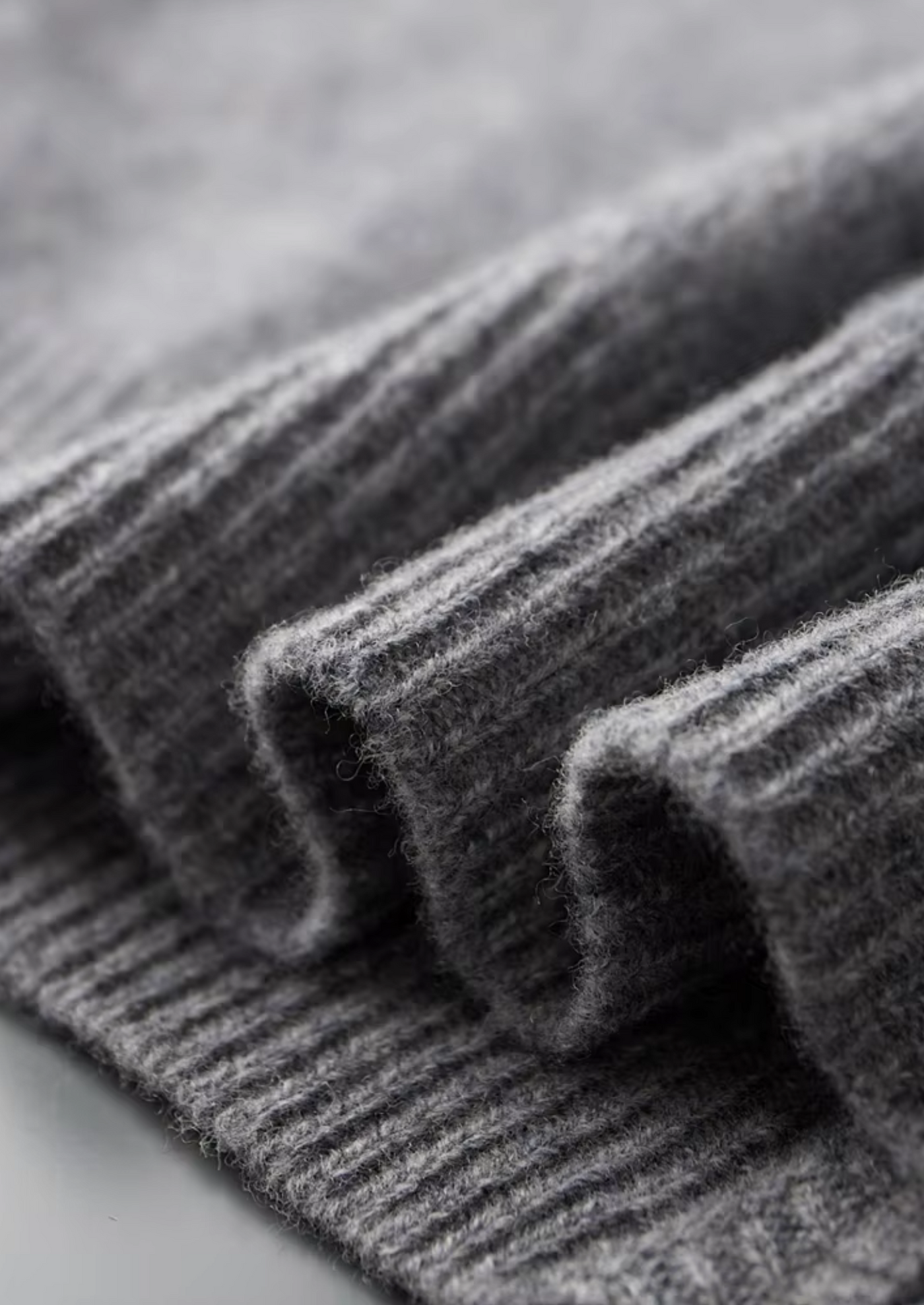 Zweifarbiger Trainingsanzug aus 100% Merinowolle