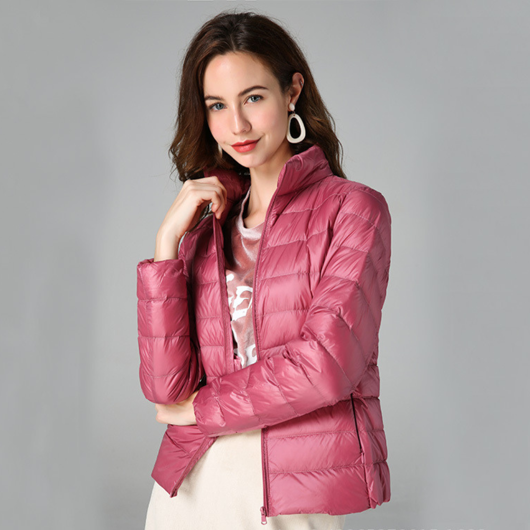 Myra™ | Ultraleichte Daunenjacke mit eleganten Falten