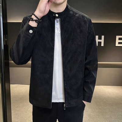 Wildlederjacke" can be rewritten as "Suede Jacket.