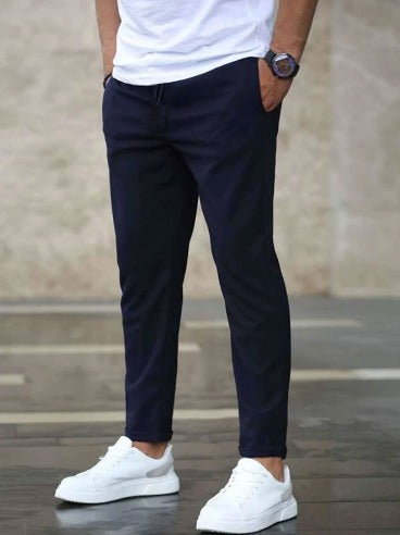 Moderne Stretchhose für Männer