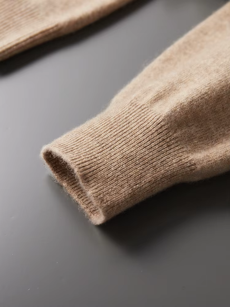 100% CASHMERE KAPUZENPULLOVER
