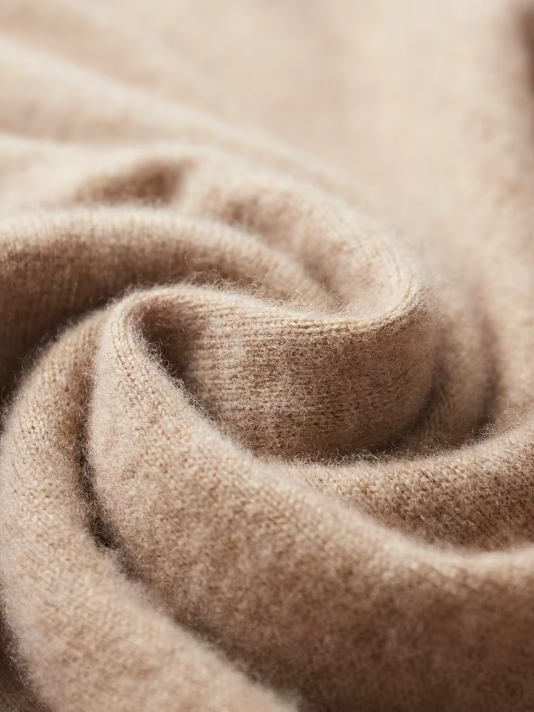 100% CASHMERE KAPUZENPULLOVER