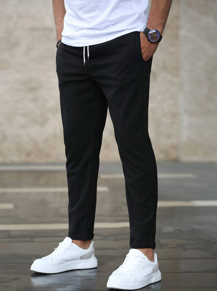 Moderne Stretchhose für Männer