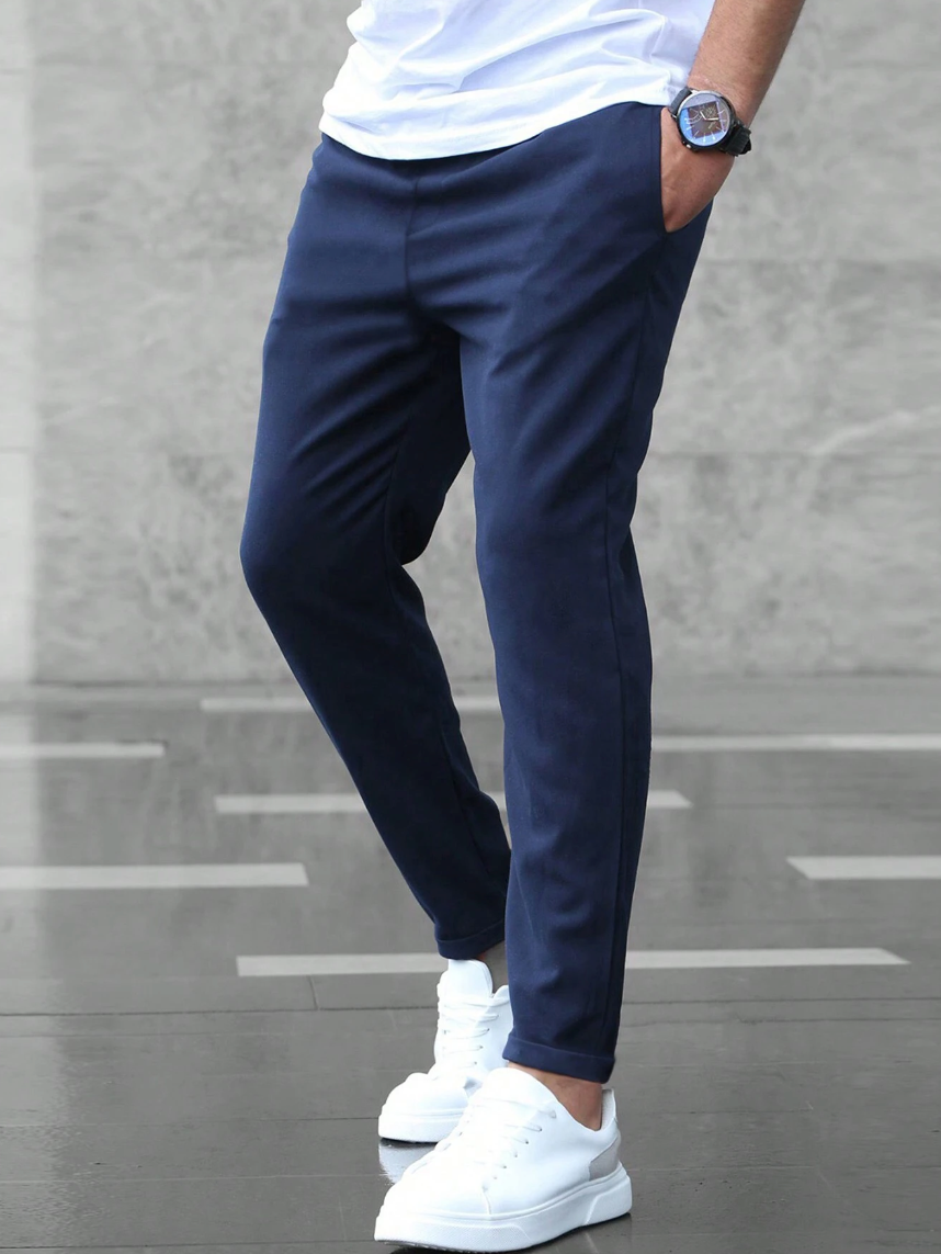 Moderne Stretchhose für Männer