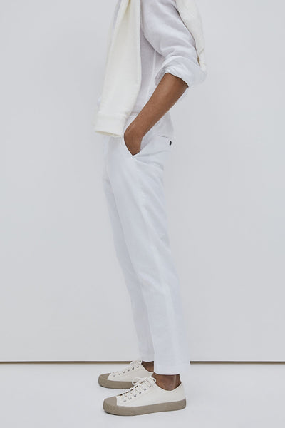 Sleek and Stylish Slim Fit Chino Pants